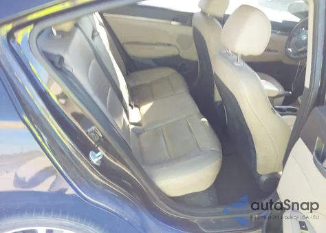 2017 Hyundai Elantra Limited z USA, uszkodzony, nr VIN 5NPD84LF3HH003541